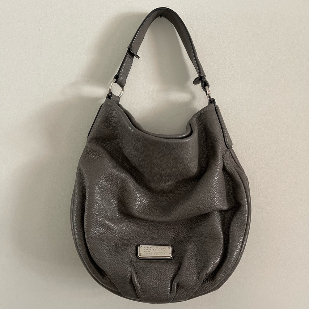 VGUC Marc by Marc Jacobs Gray Slouchy Leather Purse